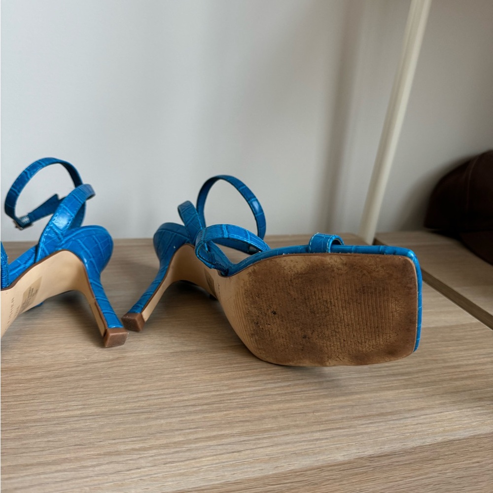 Marc Fisher Blue Heels - Picture 4 of 5